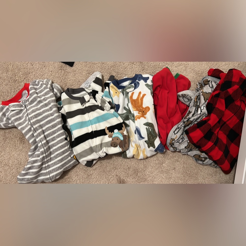 Simple Joys by Carters, footed fleece pajamas